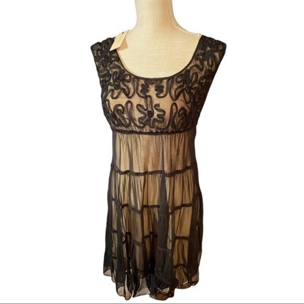 Studio M size XS. Beautiful lined black dress. NWT‎